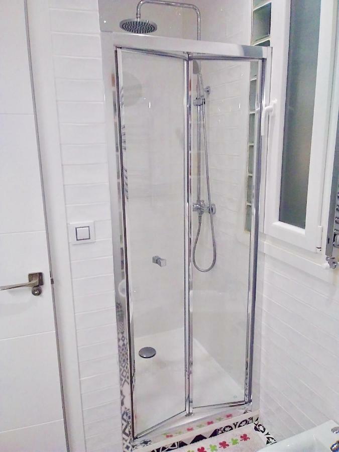 Apartamento Estilo Nordico En Malasana マドリード エクステリア 写真